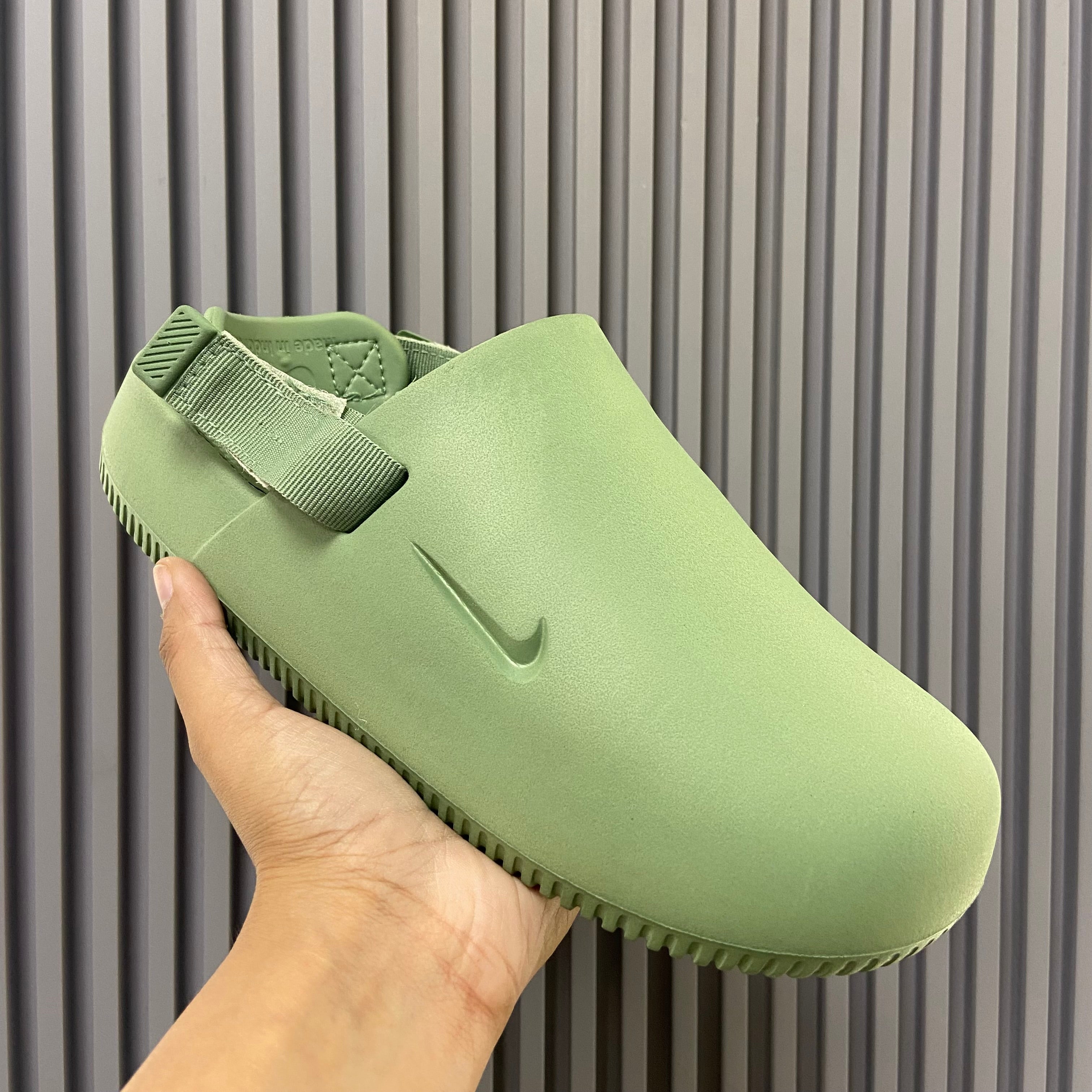 NIK-CALM-MULE (GREEN)