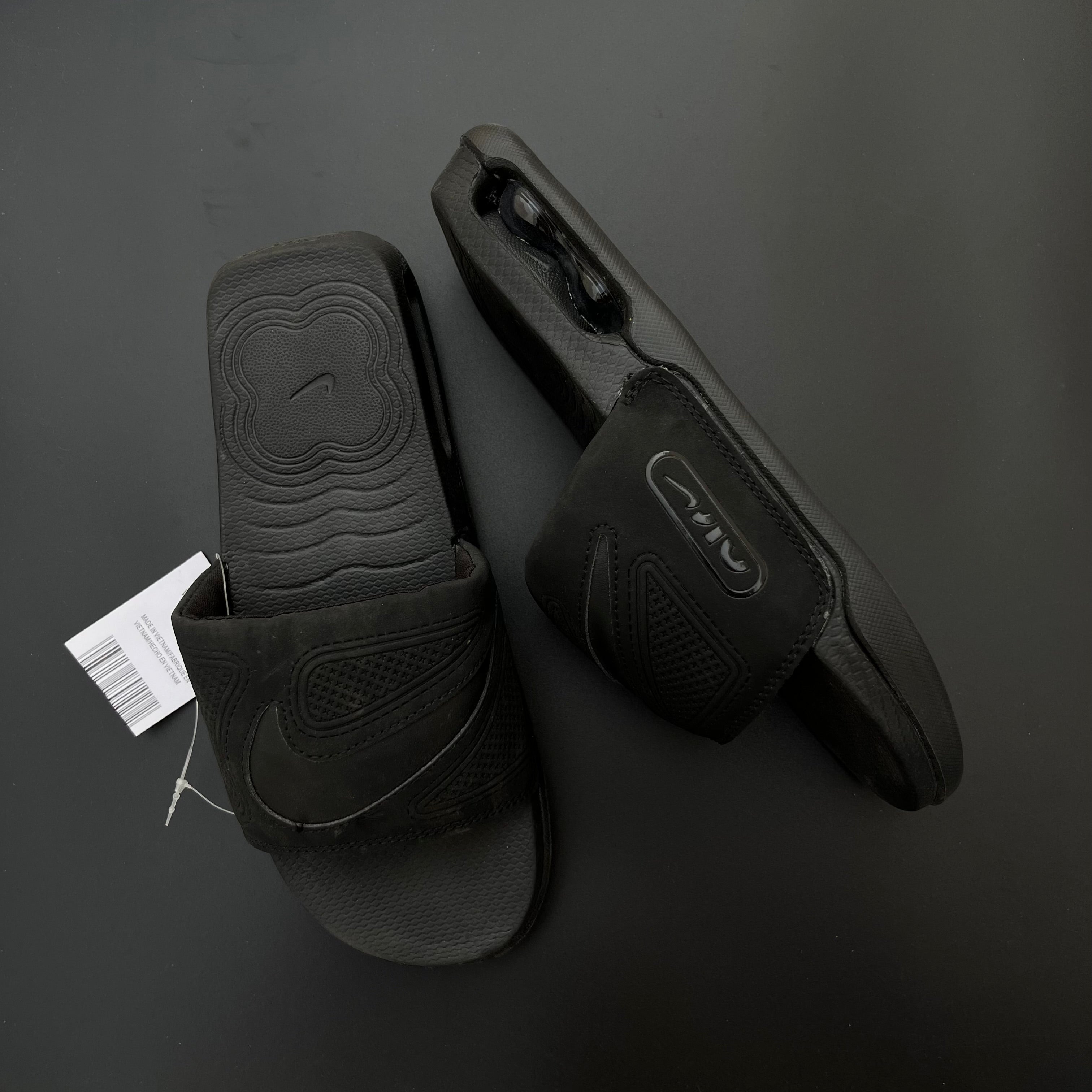NIK-CIRO-SLIDES-ALL BLACK
