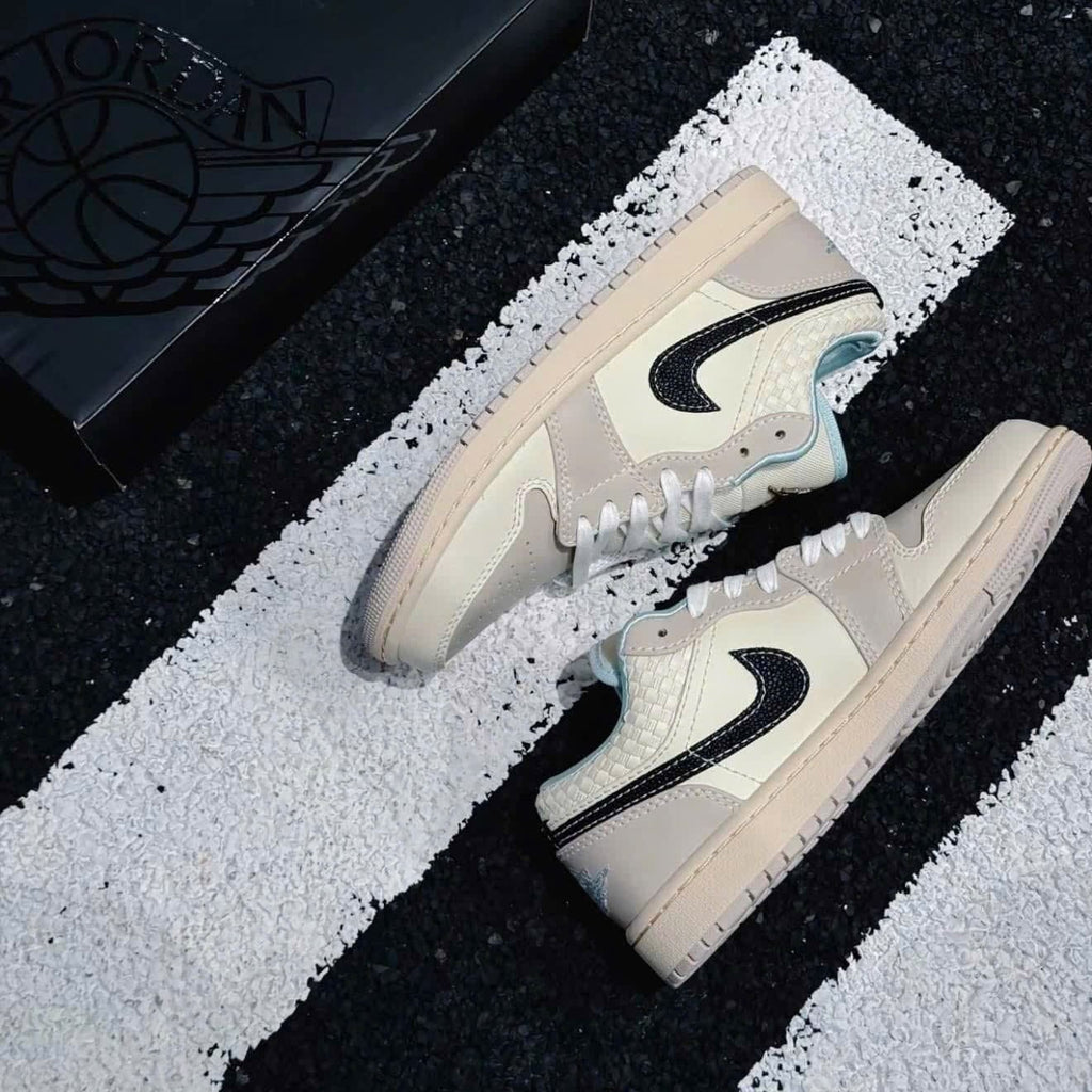 JRDN 1 LOW ‘SANDDRIFT GLACIER BLUE’