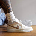 JRDN 1 LOW ‘LEGEND LIGHT BROWN’