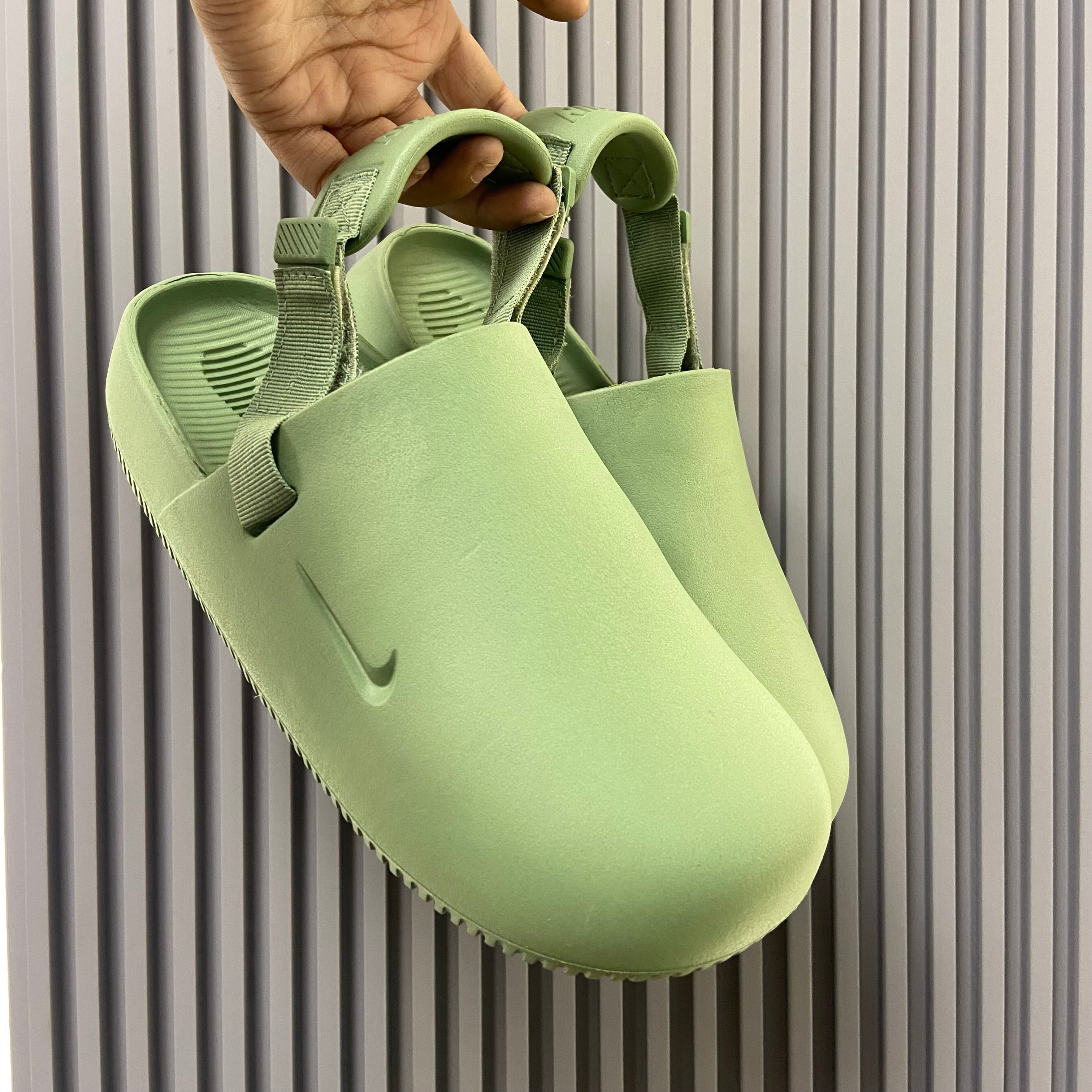 NIK-CALM-MULE (GREEN)