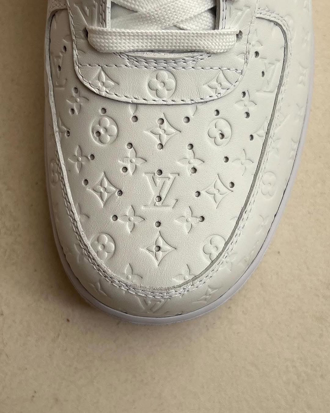 LV x NIK AIR FORCE 1