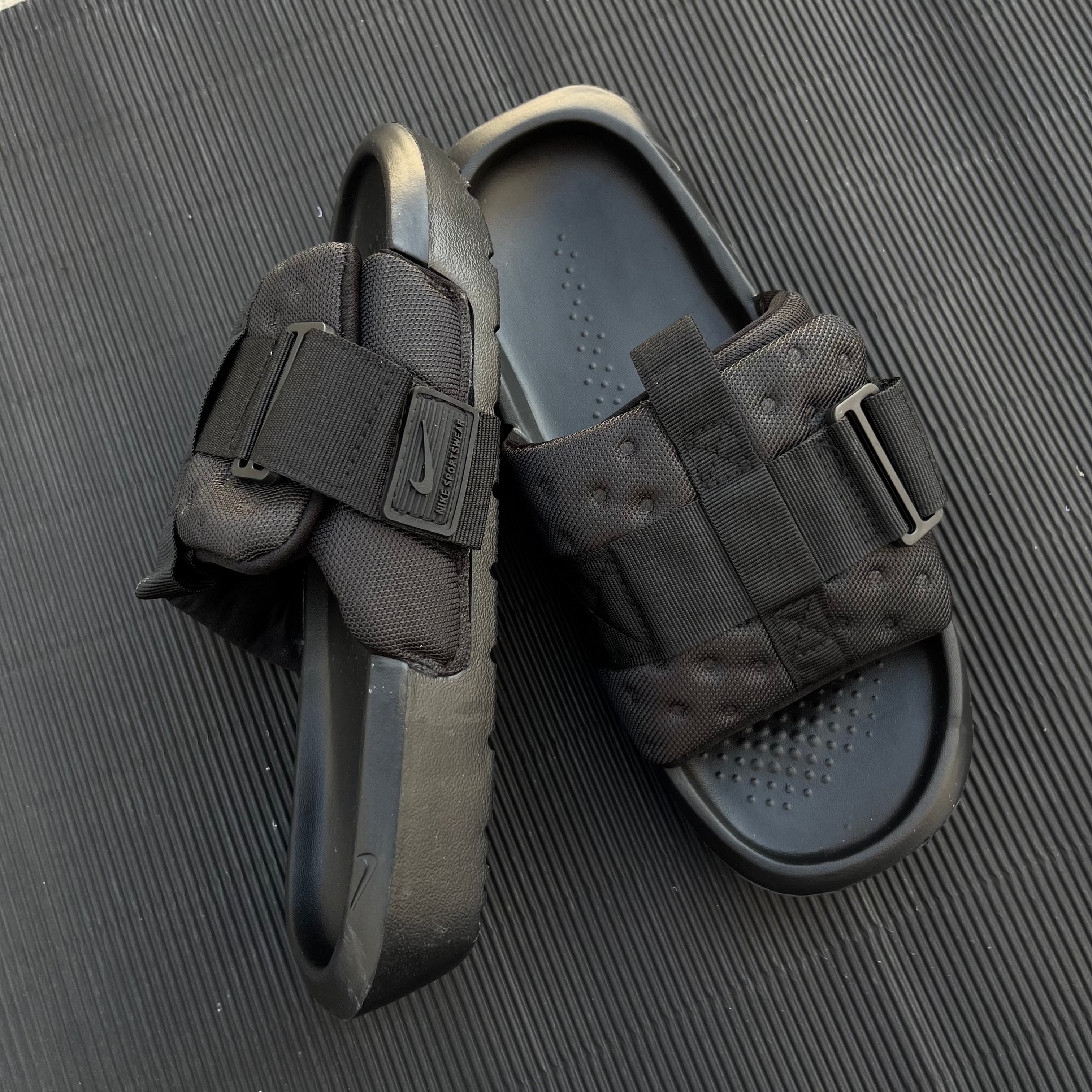 NIK-ASNA-SLIDES-BLACK