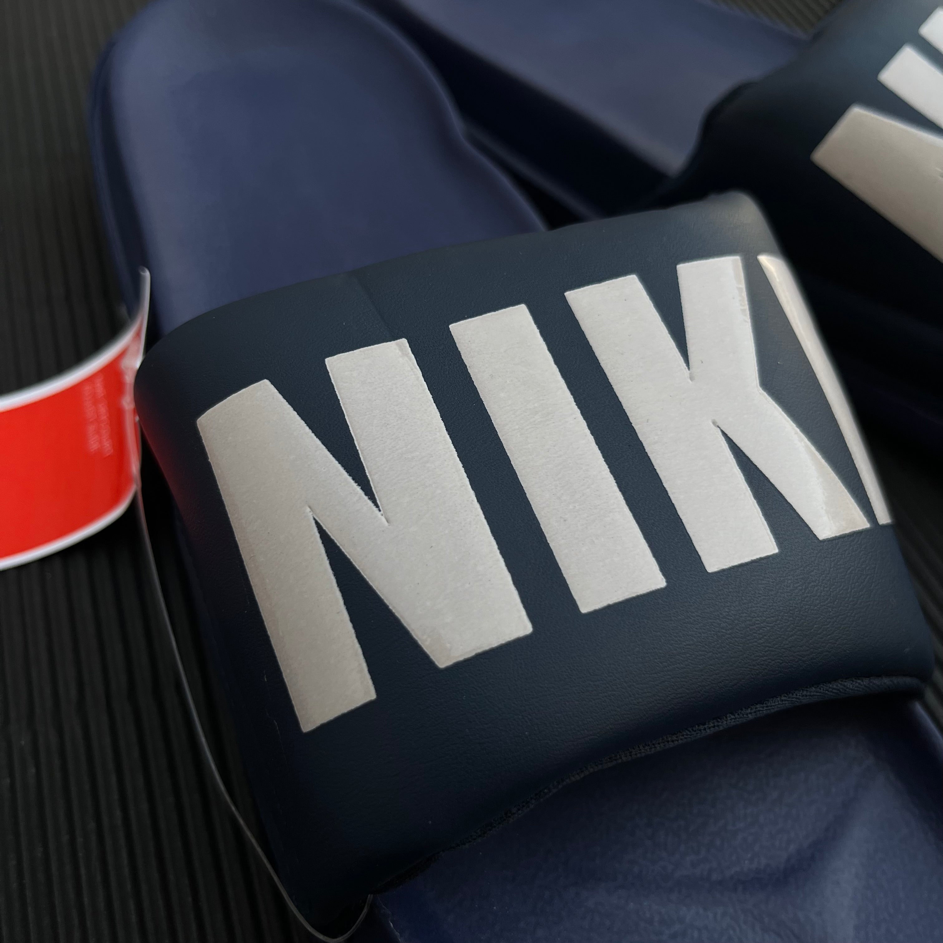 NIK-OFCORT-SLIDES-NAVY