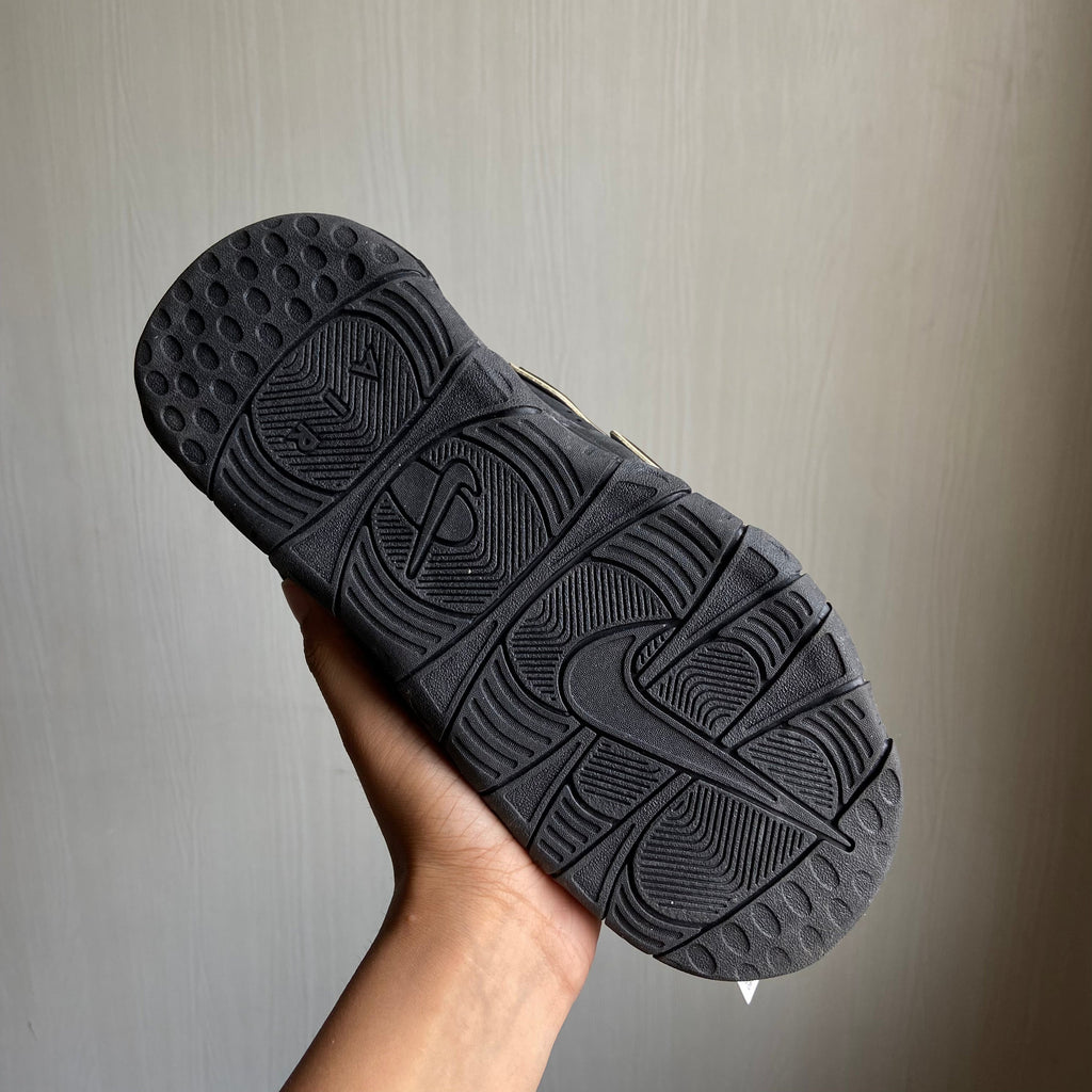 NIK-UTEMPO-SLIDES-BLACK