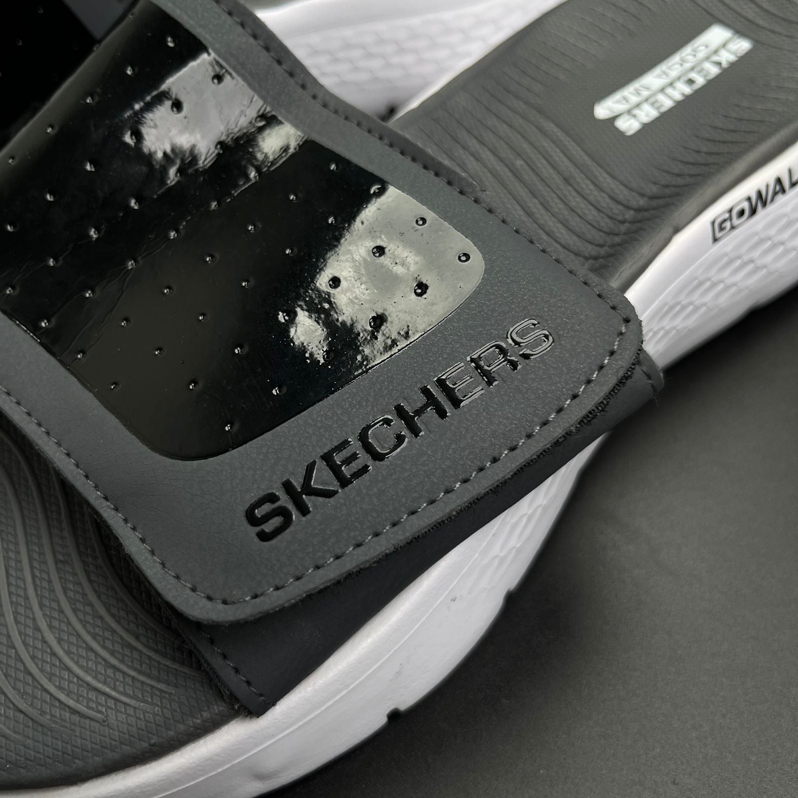 SKCHRS-GWALK-SLIDES-BLACK/GREY