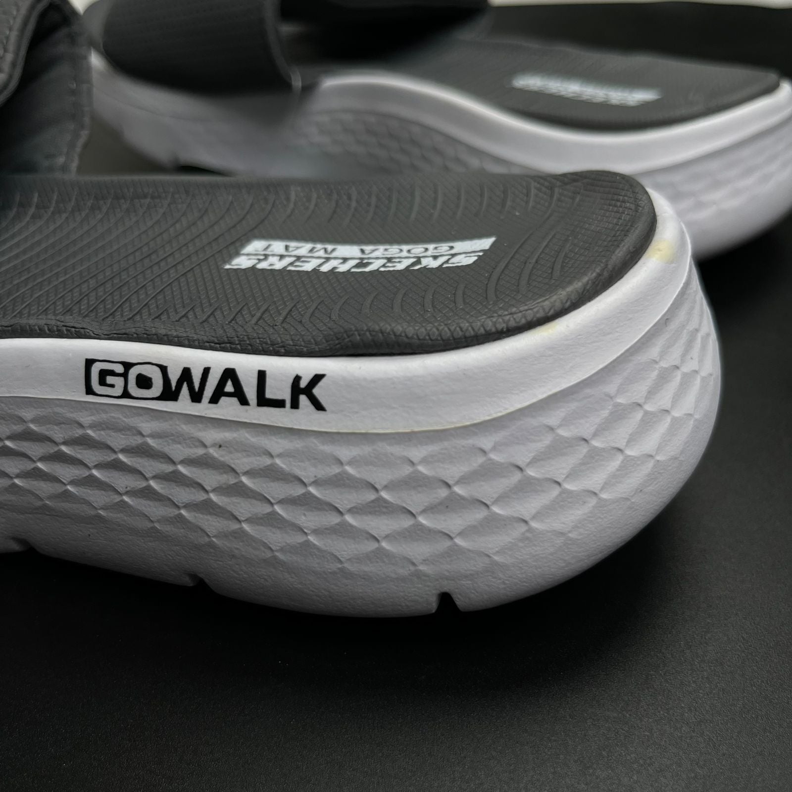 SKCHRS-MAX-CUSHION-SLIDES-GREY