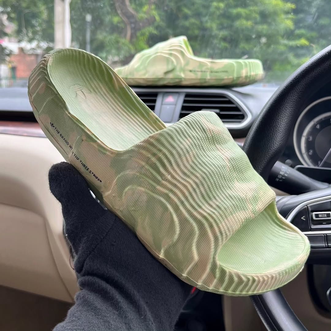 22-SLIDES-LIME GREEN & SAND