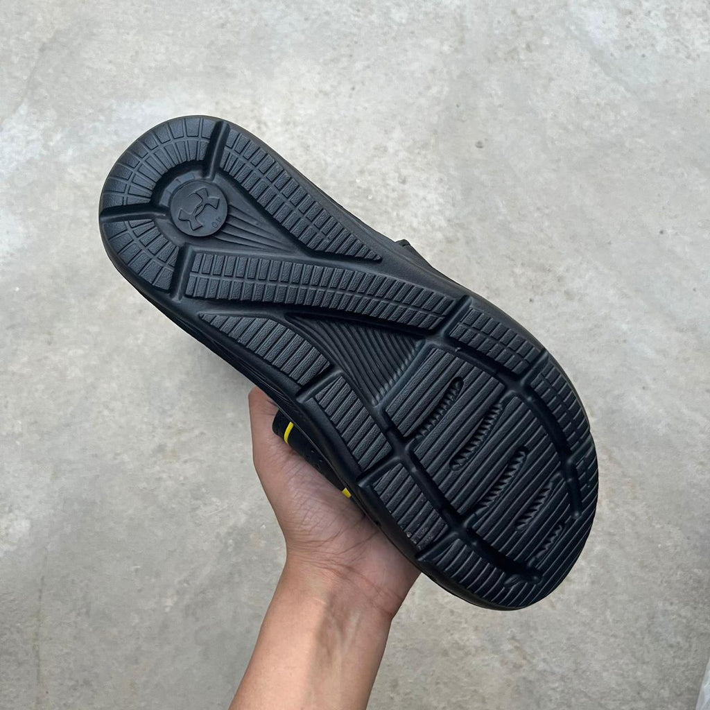 UA-PLAYRIDE-SLIDES-BLACK GOLDEN