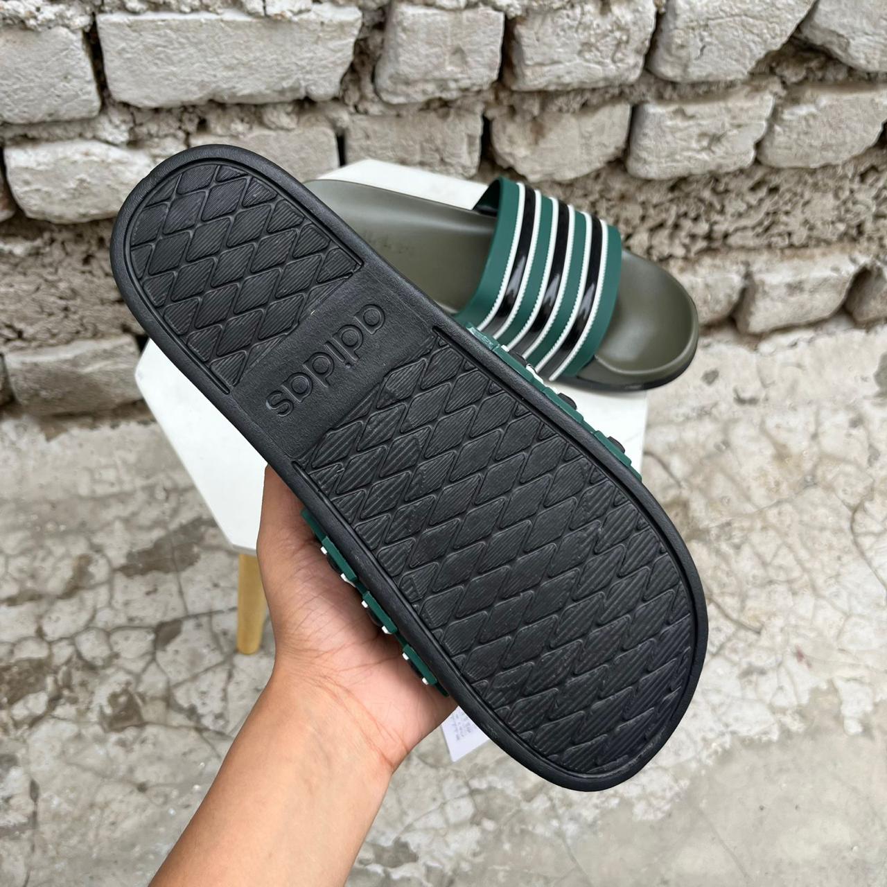 ADIDS-STRIPED-SLIDES (GREEN)