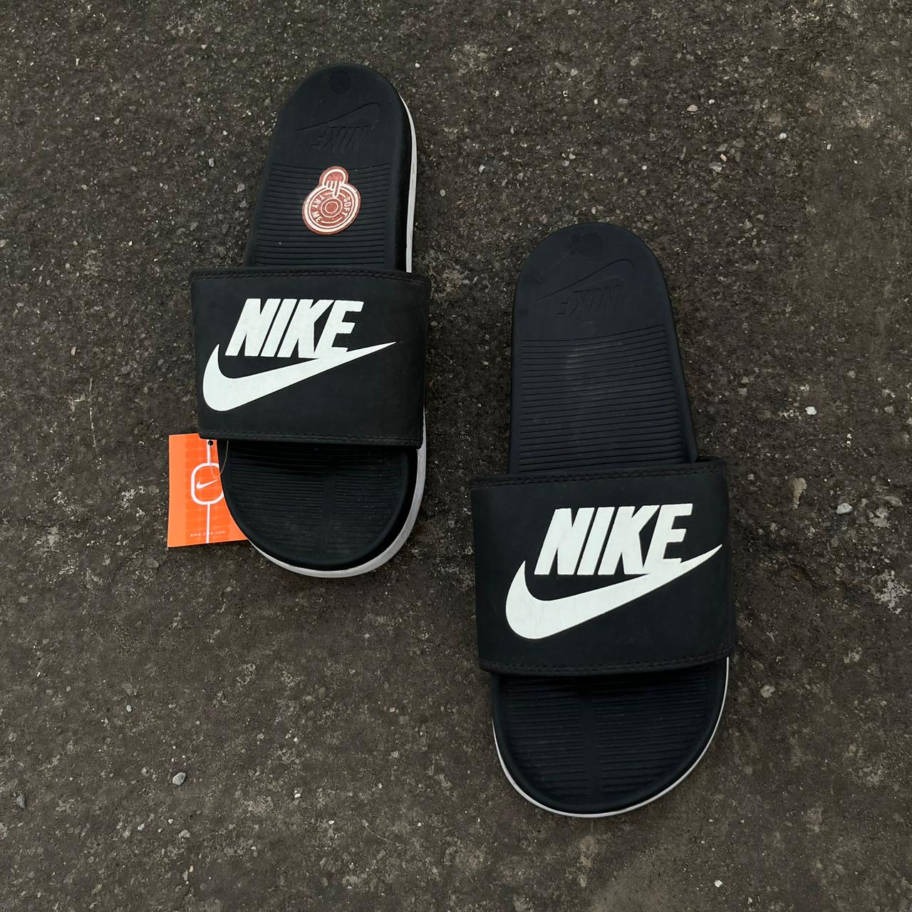 NIK-SOFTFOAM-SLIDES (BLACK-WHITE)