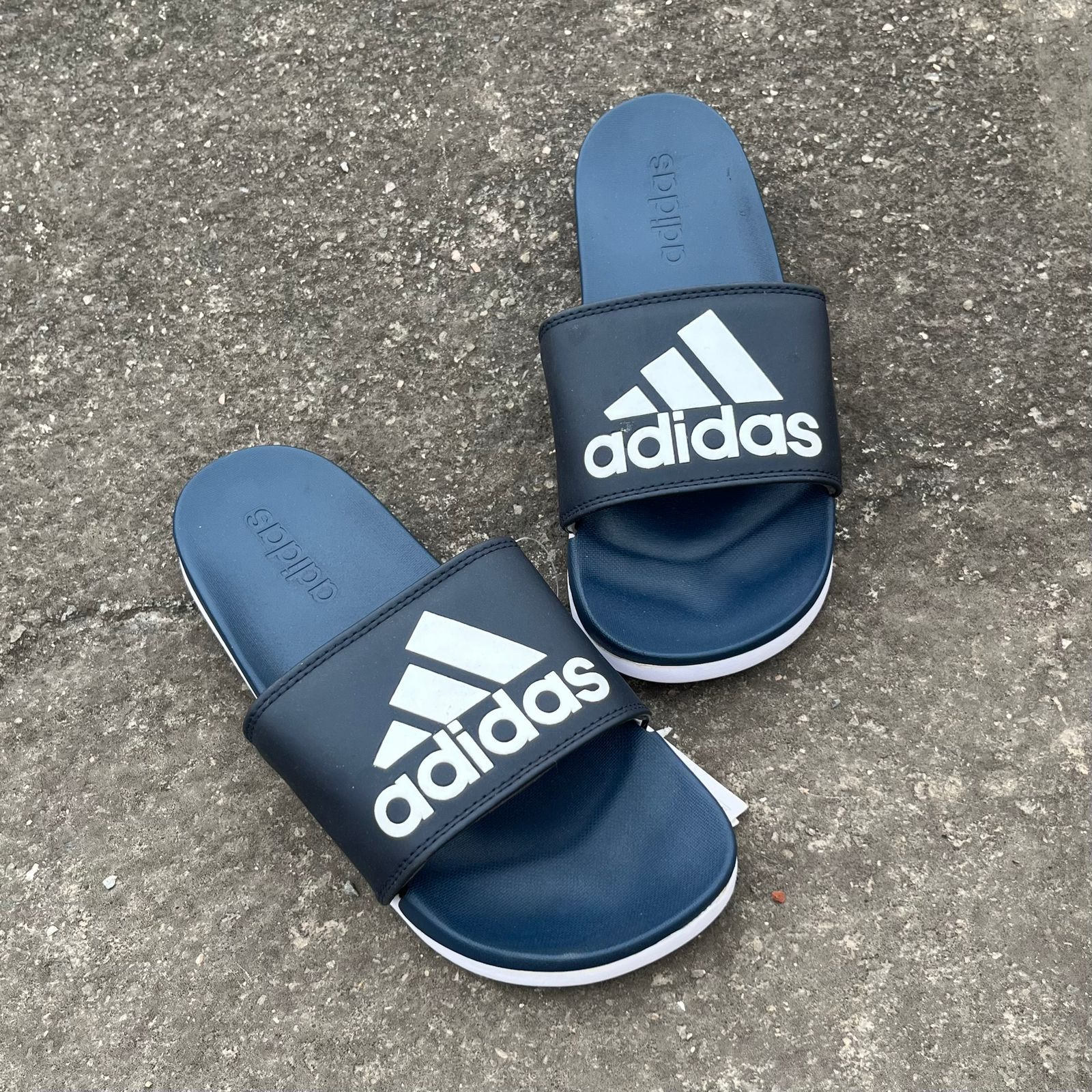 ADIDS-LOGO-CLOUDFOAM-SLIDES-NAVY