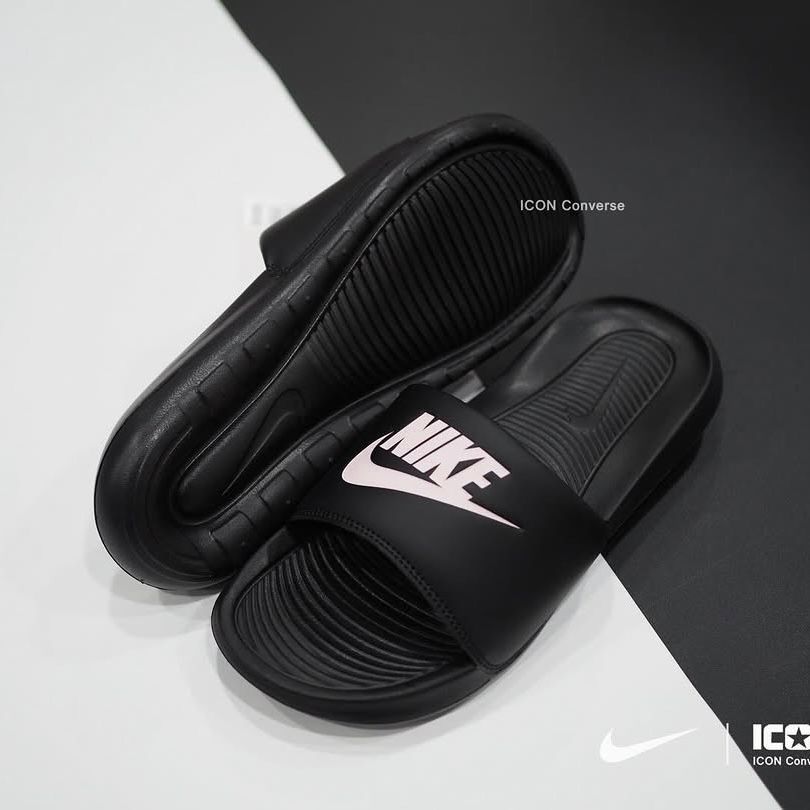 NIK-BENASSI-SLIDES (BLACK/WHITE)