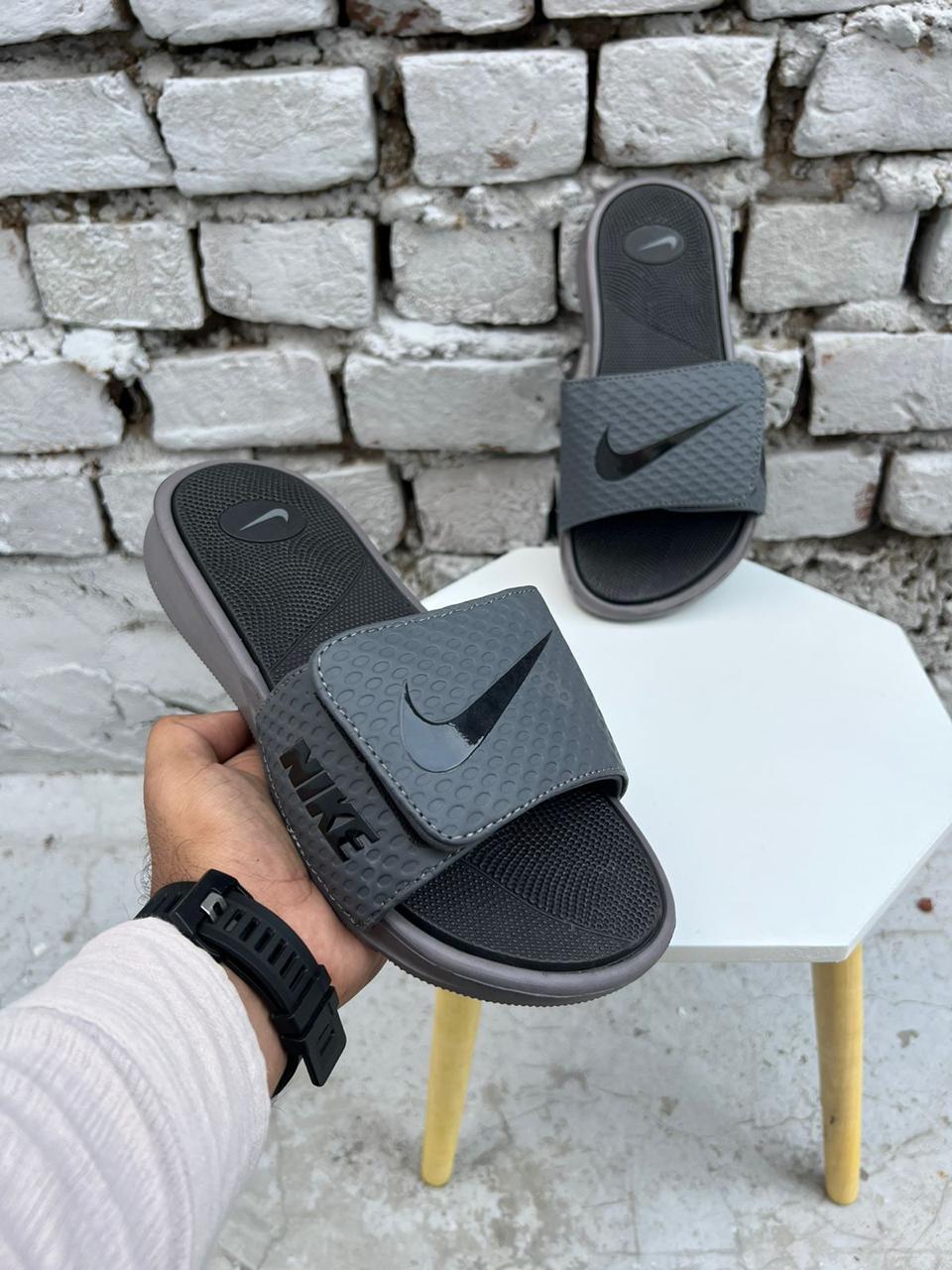 NIK-COMFORT-FOOTBD-SLIDES-GREY