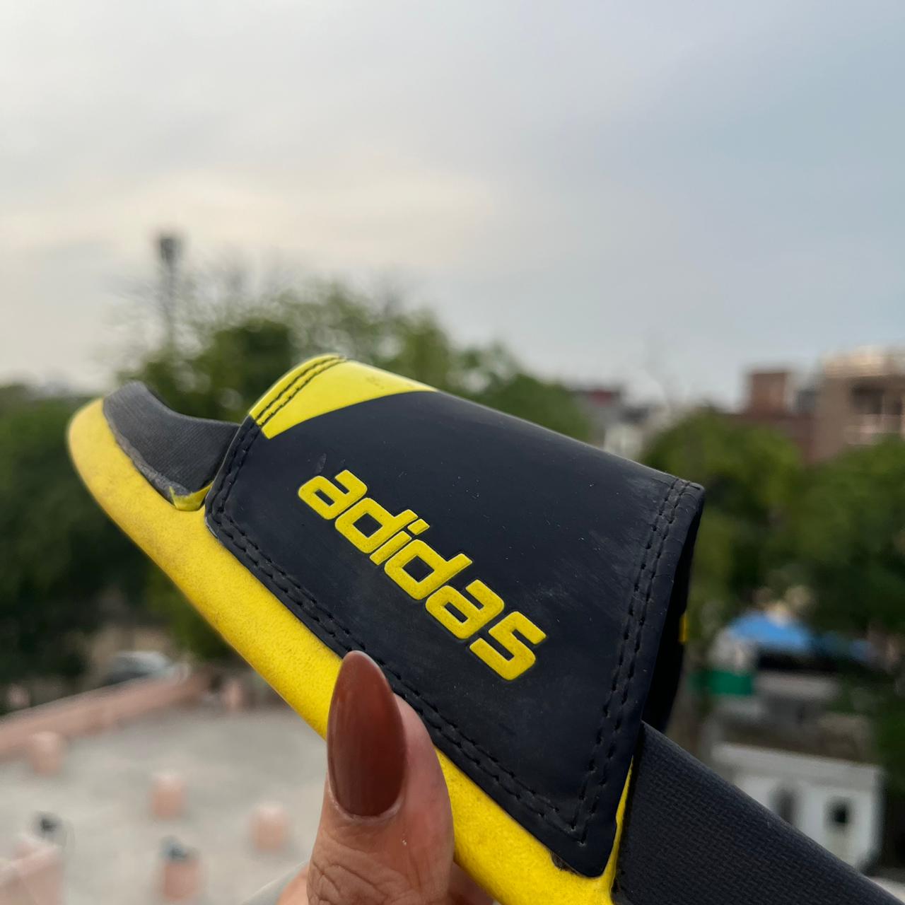 ADIDS-CLOUDFOM-SLIDES (BLACK-YELLOW)