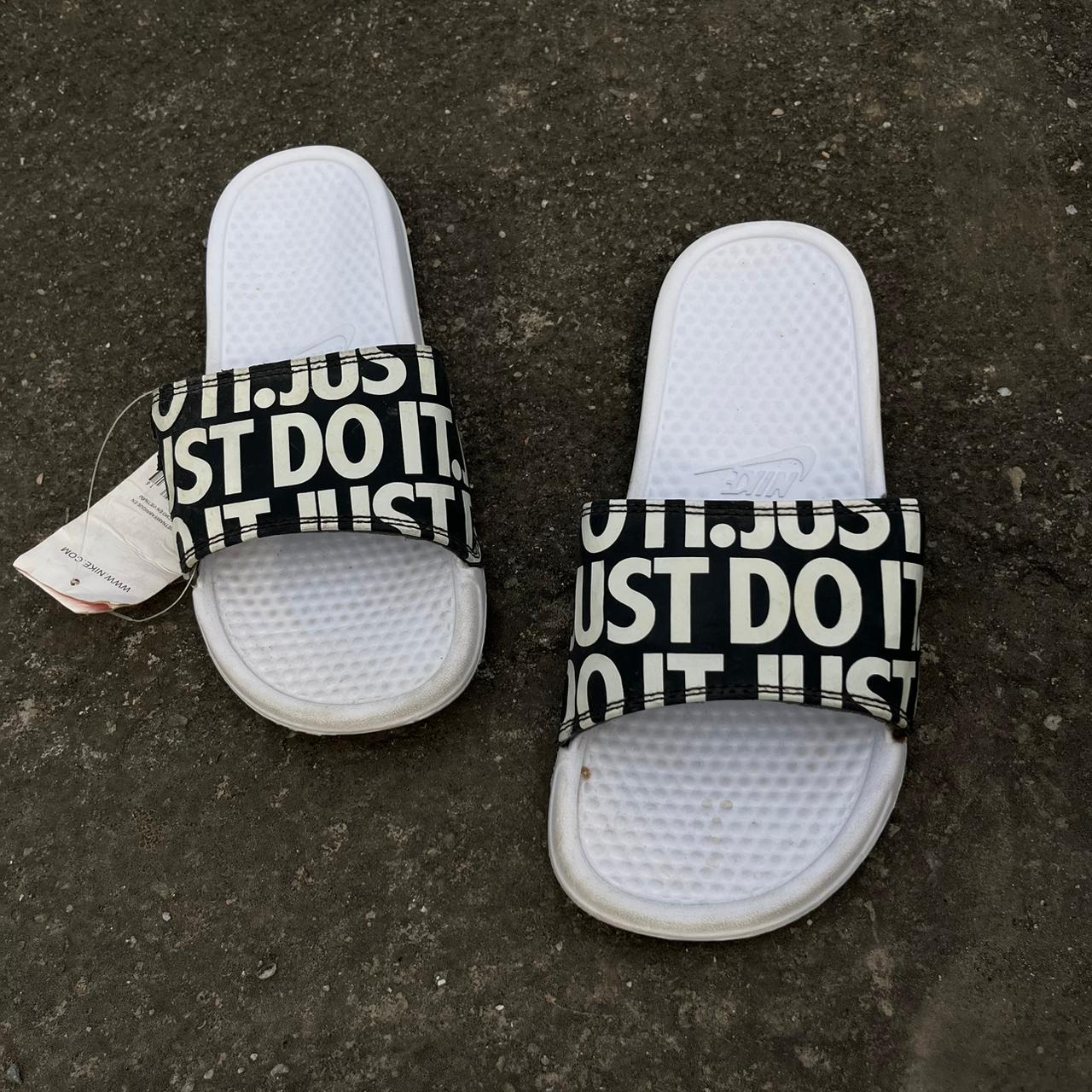 NIK-JUST DO IT-SLIDES (WHITE)
