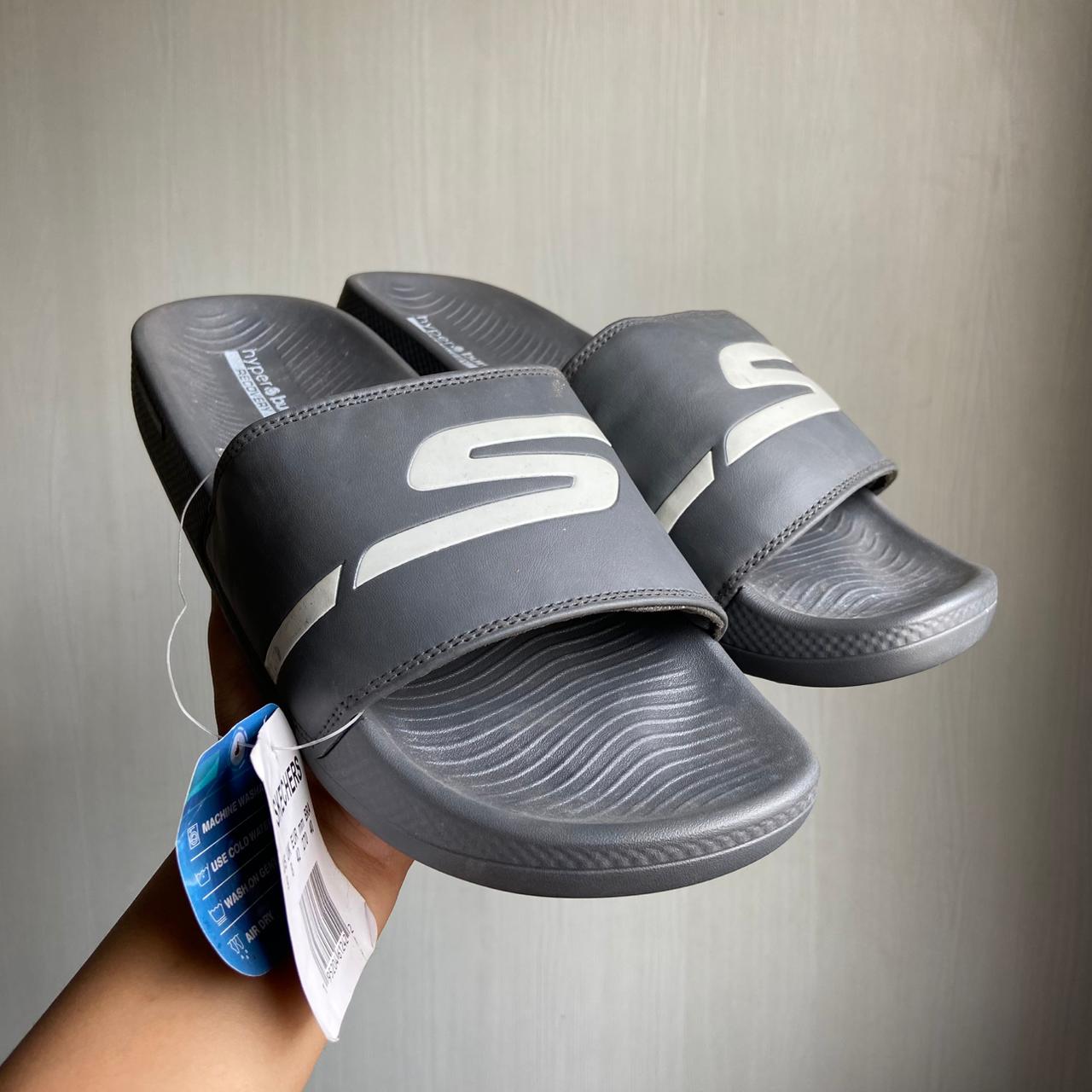 SKCHRS-HYPERBURST-SLIDES-(GREY)